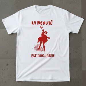 La Beauté Est Dans La Rue Vintage Graphic T-Shirt – French Protest Art